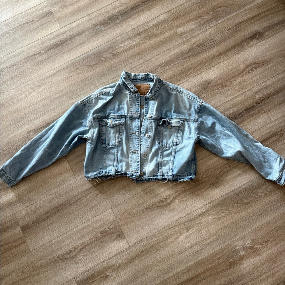 American Eagle Outfitters Light Blue Denim Jacket